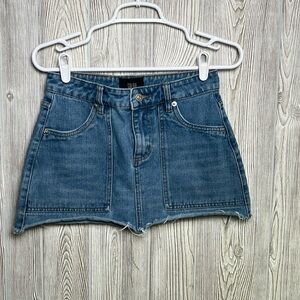 Women’s Goldie Denim Mini Shirt Size Small
